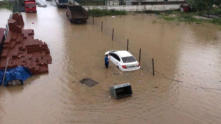 Doğu Karadeniz yağışlara teslim oldu!