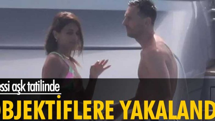 Messi aşk tatilinde objektiflere yakalandı