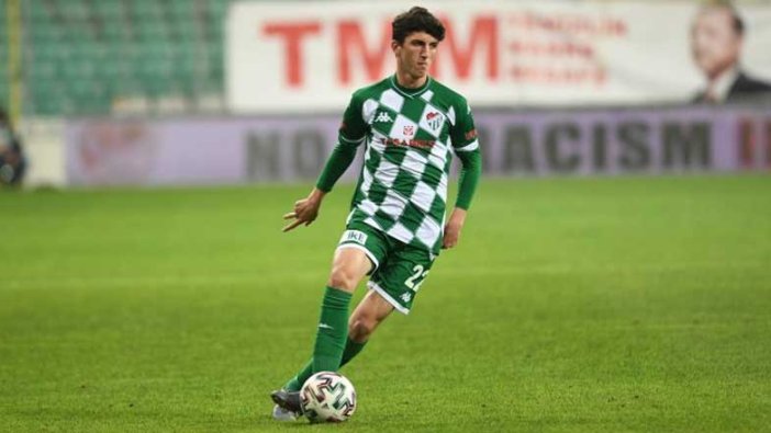 Bursaspor'da Taha Altıkardeş'in sözleşmesi uzatıldı