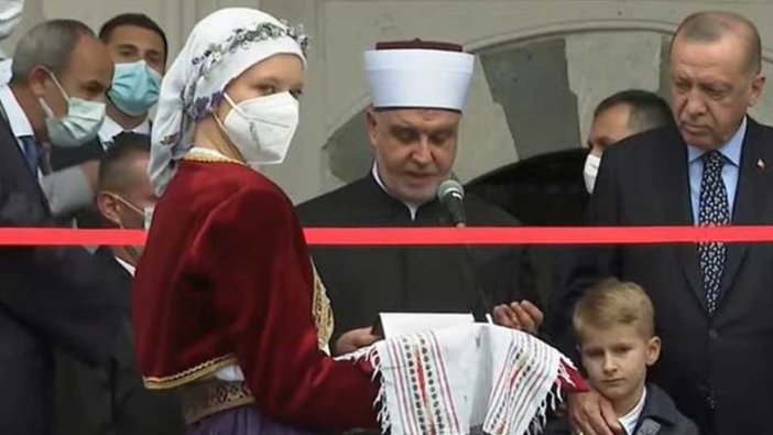 Cumhurbaşkanı Erdoğan, Bosna Hersek'te cami açılışına katıldı