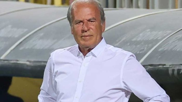 Mustafa Denizli gözyaşlarını tutamadı