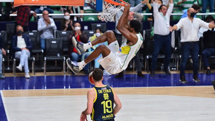 Frutti Extra Bursaspor - Fenerbahçe Beko: 84-73