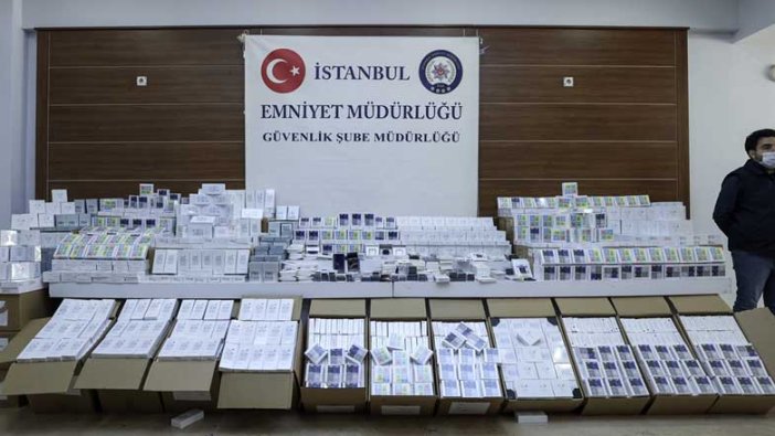 İstanbul'da kaçak elektronik eşya operasyonu