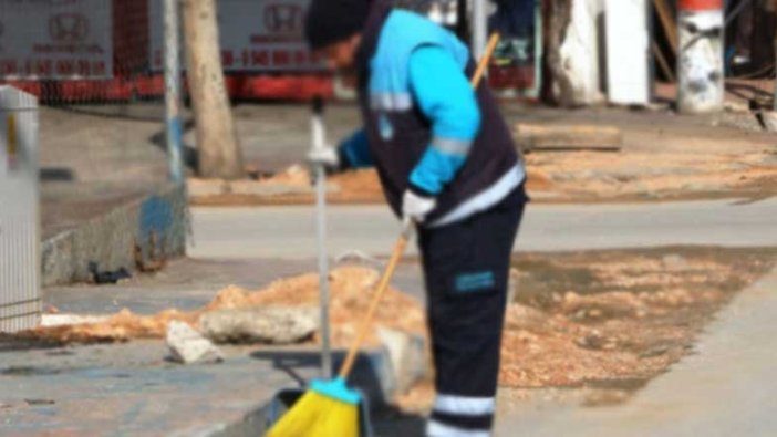 Temizlik işçisi Ramiz Kayacan, bulduğu 15 bin TL'yi polise teslim etti