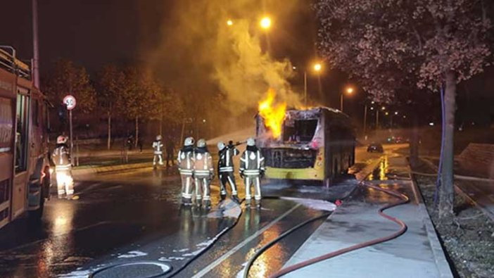 Başakşehir'de İETT otobüsü alev alev yandı