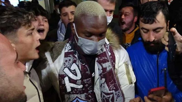 Trabzonspor'un yeni transferi Koussai Trabzon'da