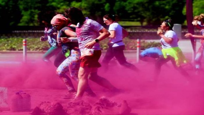 Moskova'da '2019 Color Run' maratonu