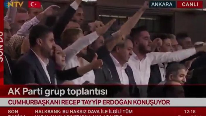 AKP grup toplantısında dikkat çeken marş!