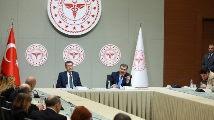 Fahrettin Koca'nın korona tavsiyesi sosyal medyayı salladı