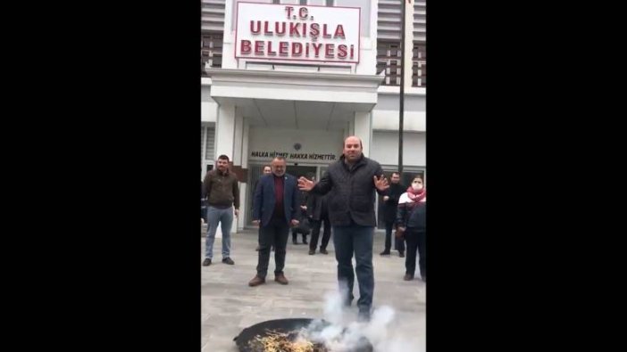 Ulukışla Belediyesi korona virüse karşı tüm ilçeyi tütsüledi