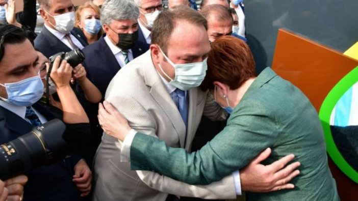 Meral Akşener'in gözyaşlarını tutamadığı an