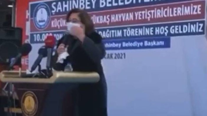 AKP'li Fatma Şahin kimi başöğretmen ilan etti