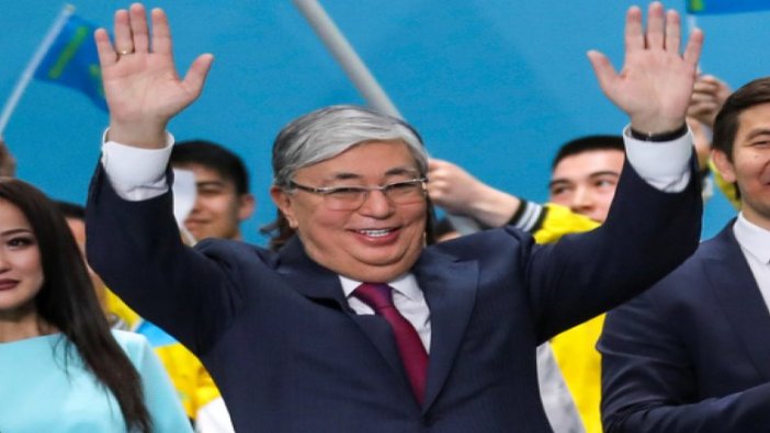 Kazakistan’da zafer Nursultan Nazarbayev’in veliahtı Tokayev’in