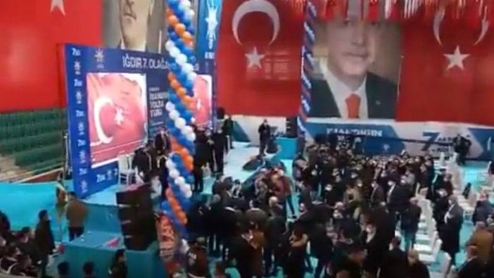 AKP Iğdır Kongresi'nde aday kavgası!