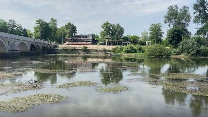 Tunca Nehri'nde su seviyesi 30 santimetreye kadar düştü kadar düştü