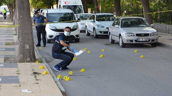 Sokak ortasında dehşet saçtı! Önce eşini katletti, sonra polisle çatıştı