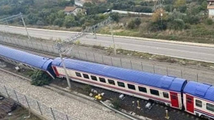 Kocaeli Gebze'de yolcu treni kaza yaptı 