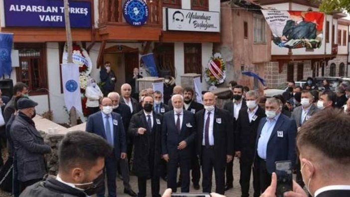 MHP Alparslan Türkeş Vakfı'nı bastı