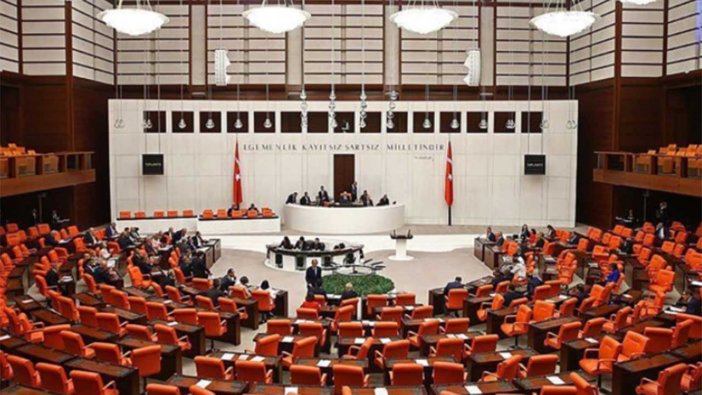 5 kanun teklifi Meclis'ten geçti