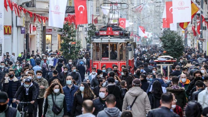 Uzman isim tek tek açıkladı! Pandeminin sonuna mı geldik?