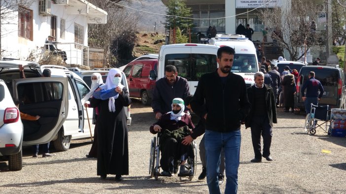 Şifa buldukları iddia edilen türbeye ziyaretçi akını