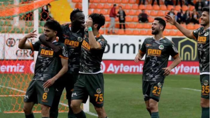 Alanyaspor'dan Konyaspor'a  gol yağmuru...