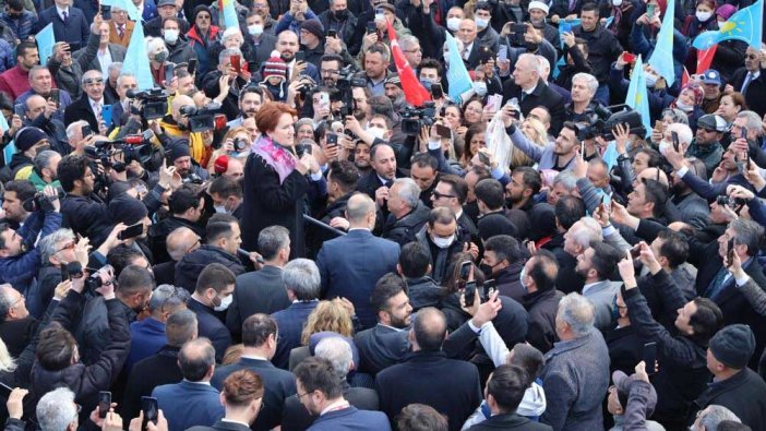 Sarayda 5 maaş alıp yan gelip yatanlara haram zıkkım olsun!