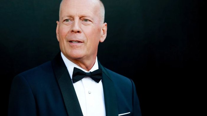 Afazi hastalığı teşhisi konulan Bruce Willis'ten ilk fotoğraf