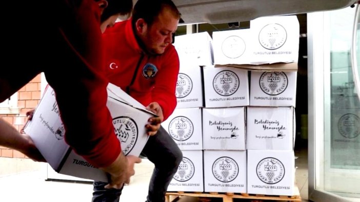 Turgutlu Belediyesi Ramazan ayında gönül sofralarını büyütmeye devam ediyor