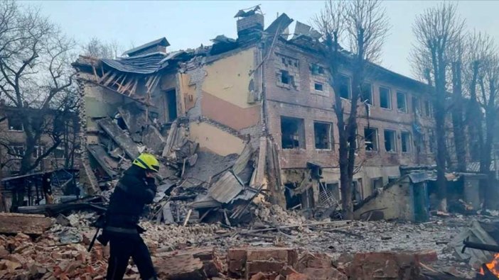 Mariupol’de gerilim arttı: Rusya’nın teslim olun çağrısına Ukrayna’dan yanıt