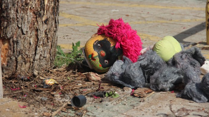 Maskeli bebek polisleri harekete geçirdi