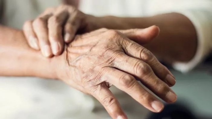 "Parkinson hastaları umutsuzluğa kapılmamalı"