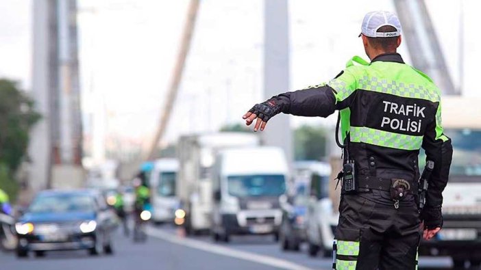 Sürücüler artık daha dikkatli olun! Trafik cezalarına dev zam gelecek...