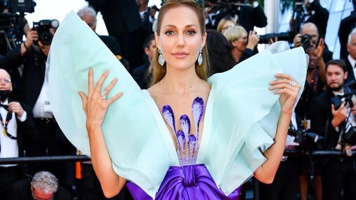 Meryem Uzerli Cannes'da kanatlandı! 