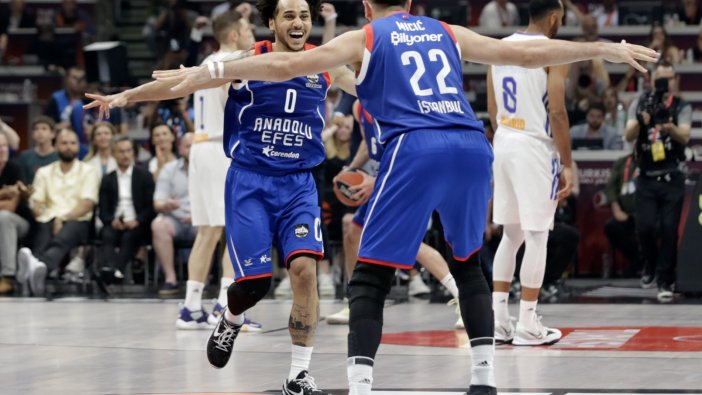 Euroleague 2021-2022 şampiyonu Anadolu Efes