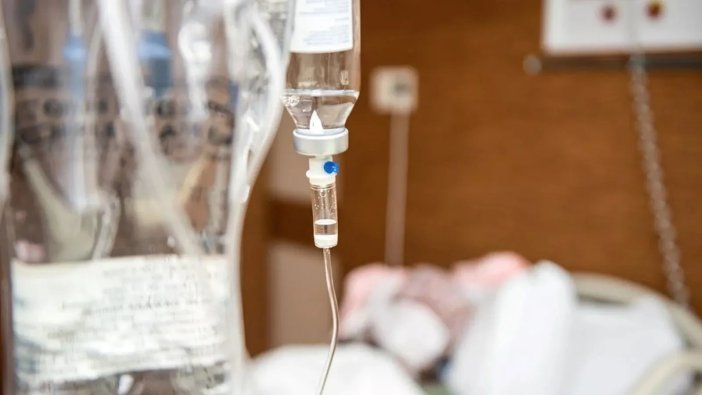 Komşu ülkede yeni salgın patlak verdi: Ölü sayısı hızla artıyor