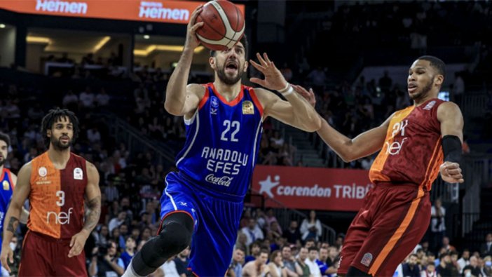 Anadolu Efes, Galatasaray'ı mağlup ederek finale yükseldi