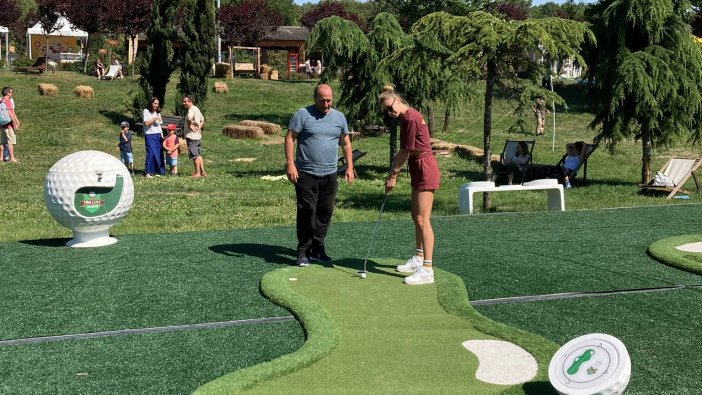 Şeyma Subaşı'nı golf merakı sardı!