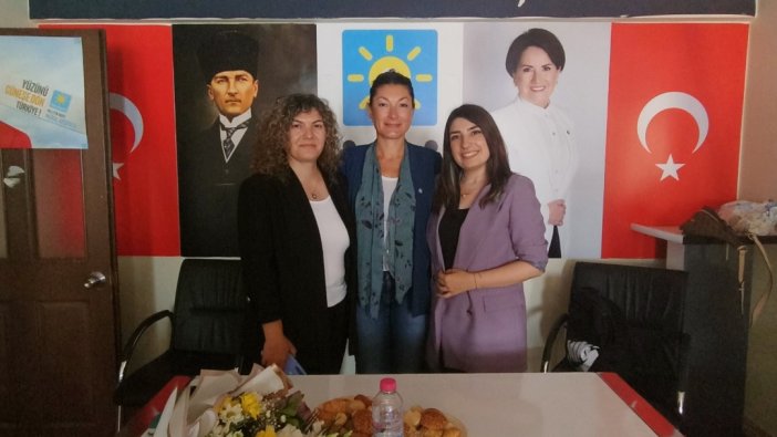 İYİ Parti'den Kütahya çalışması: İl ve Merkez İlçe Kadın Politikaları Başkanlığı yöneticileri buluştu