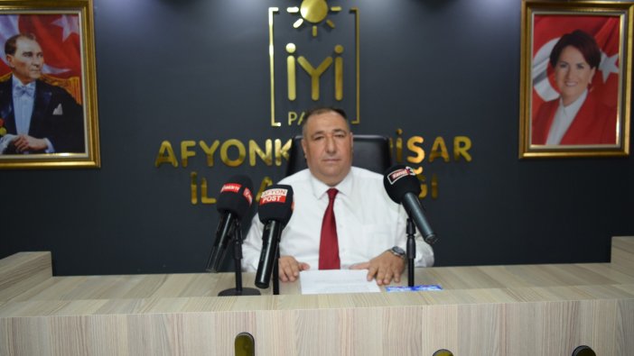İYİ Parti Afyonkarahisar İl Başkanı Muhammet Mısıroğlu'nun basın toplantısı