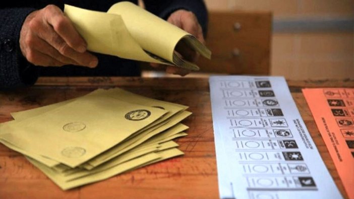 AKP anketlerde erimeye devam ediyor: MetroPOLL'ün anketinden Cumhur İttifakı'na kötü haber