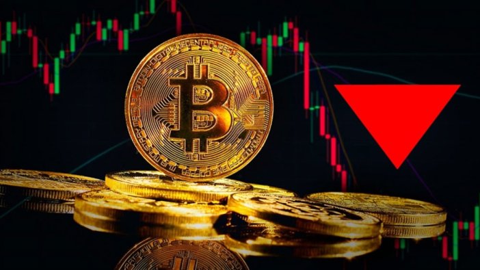 Bitcoin'de tarihi düşüş yaşanıyor: Uzmanlar yaşanan düşüşün nedenlerini açıkladı