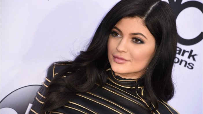 Kylie Jenner makyajsız haliyle şaşırttı!