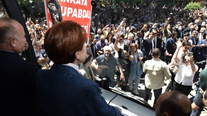 Akşener'den seçmene çağrı: İnançlarınız üzerinden sizi bölmeye çalışanlara dur diyeceksiniz