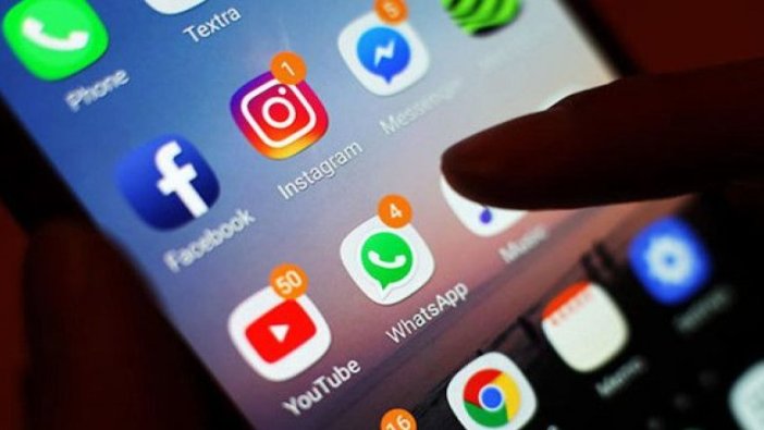 WhatsApp hikayeleri Facebook ve Instagram'a geliyor