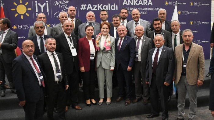 Akşener, İç Anadolu Bölgesi İlçe başkanlarıyla bir araya geldi