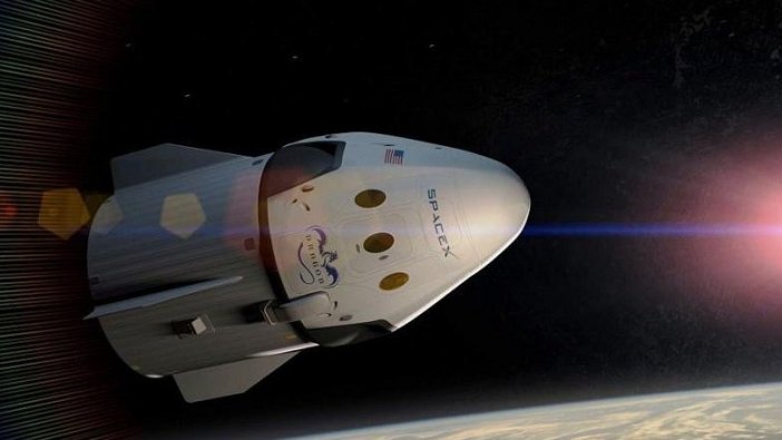 SpaceX'ten ticari uzay uçuşlarına dev hazırlık!