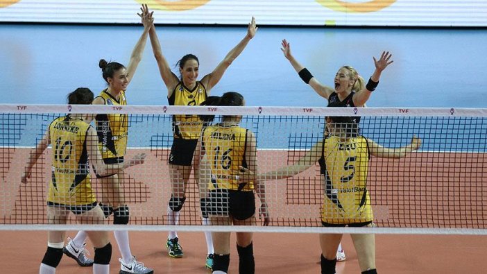 VakıfBank finale yükseldi