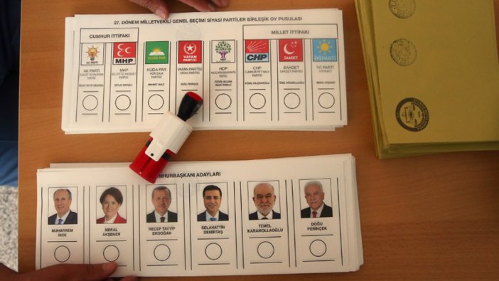 Yeni bir siyasi parti geliyor!