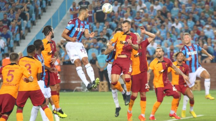 Galatasaray Trabzonspor maçında heyecan var gol yok